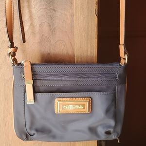 Super cute small crossbody